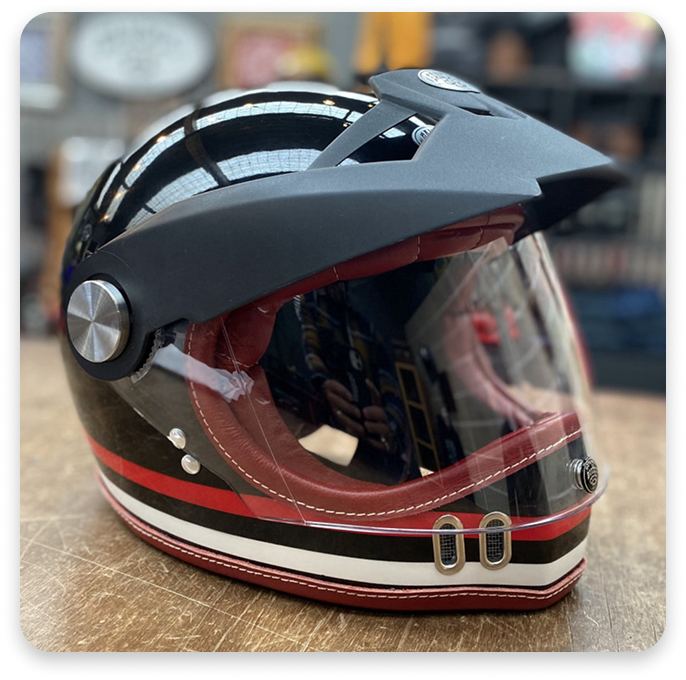 Casco Coyote